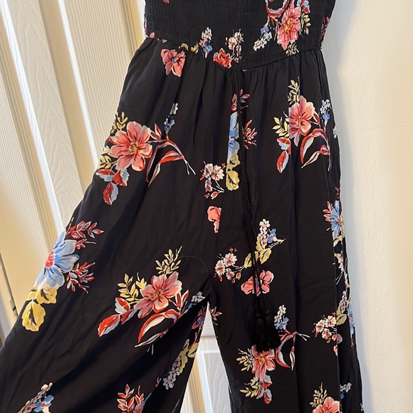 Floral jumpsuit - Picture 3 of 3